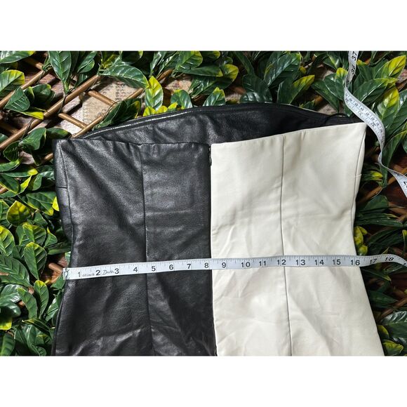 Molly Green Strapless Black White Ying Yang Faux Leather Mini Dress Size L NWT - Picture 6 of 6